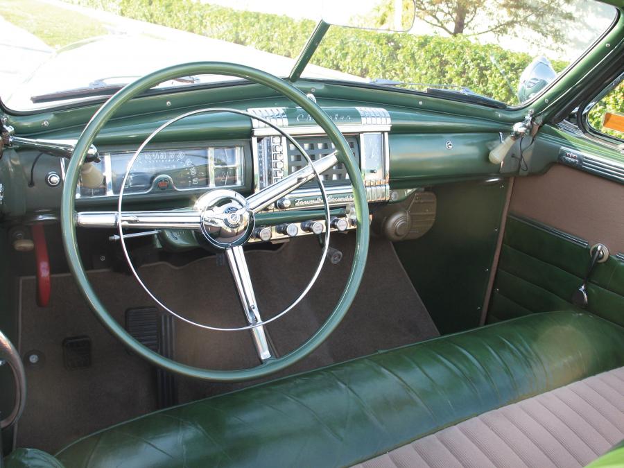Торпедо Chrysler Town & Country Convertible 1948 года  (фото 17 из 53)